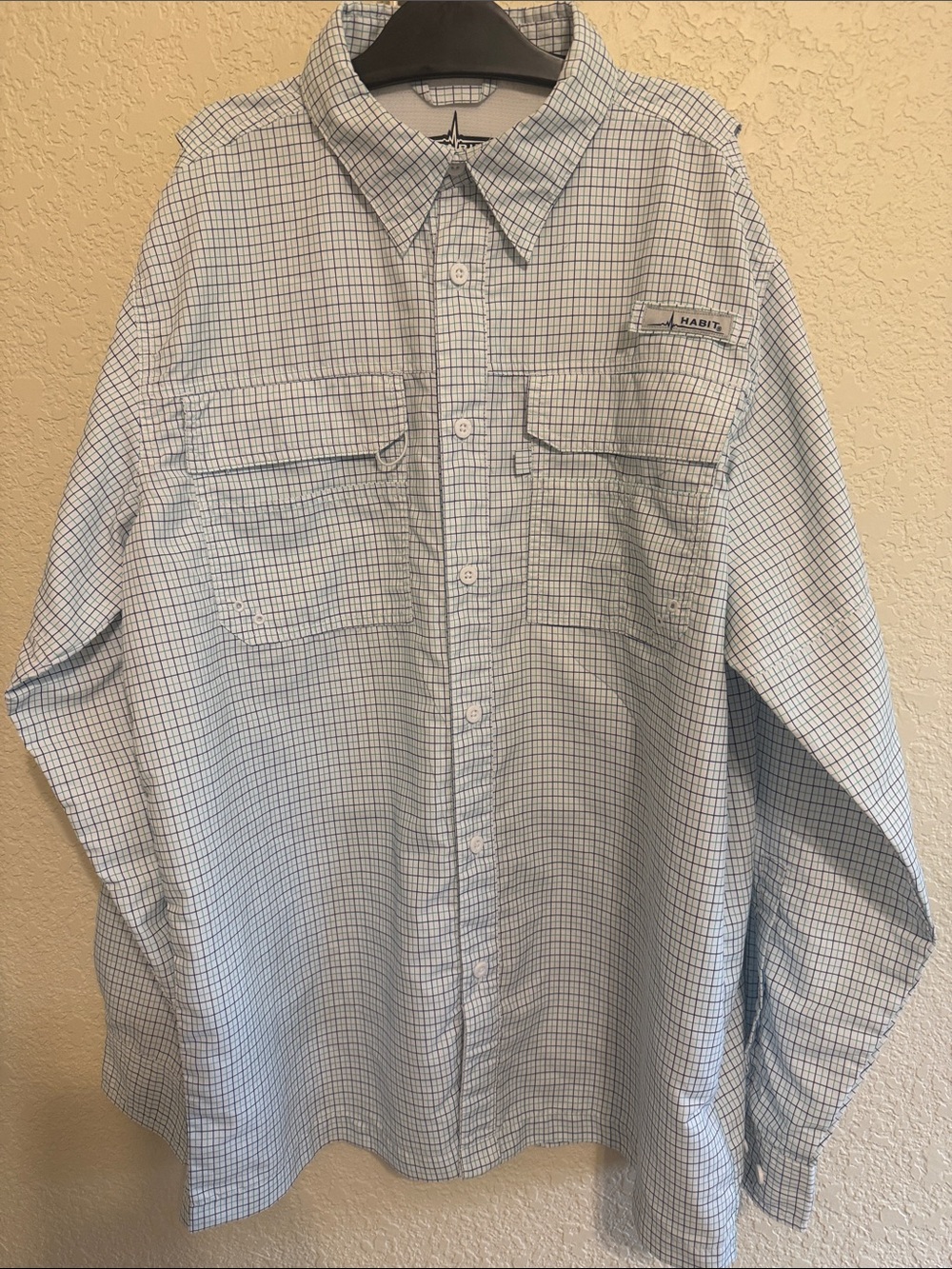 Habitat Men's Blue & White Checked Button-Down Shirt sz Med Excellent Condition!